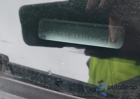 2011 Ford Fusion Hybrid from USA, damaged, VIN 3FADP0L33BR116627